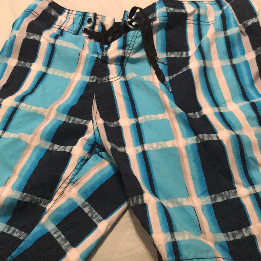 Body Glove board shorts